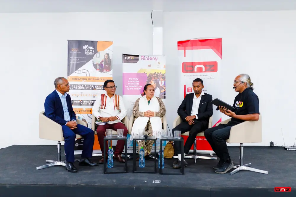 Loabariandasy: ny teny malagasy sy ny fandraharahana